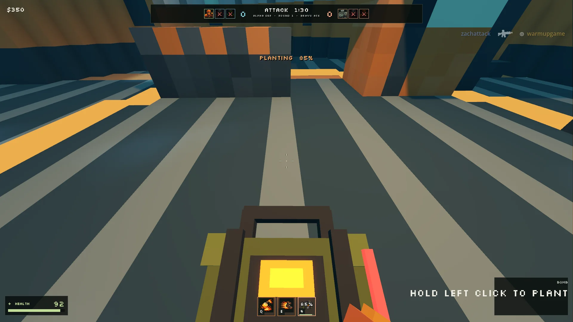 Player planting the charge during a Breakfront Breach round